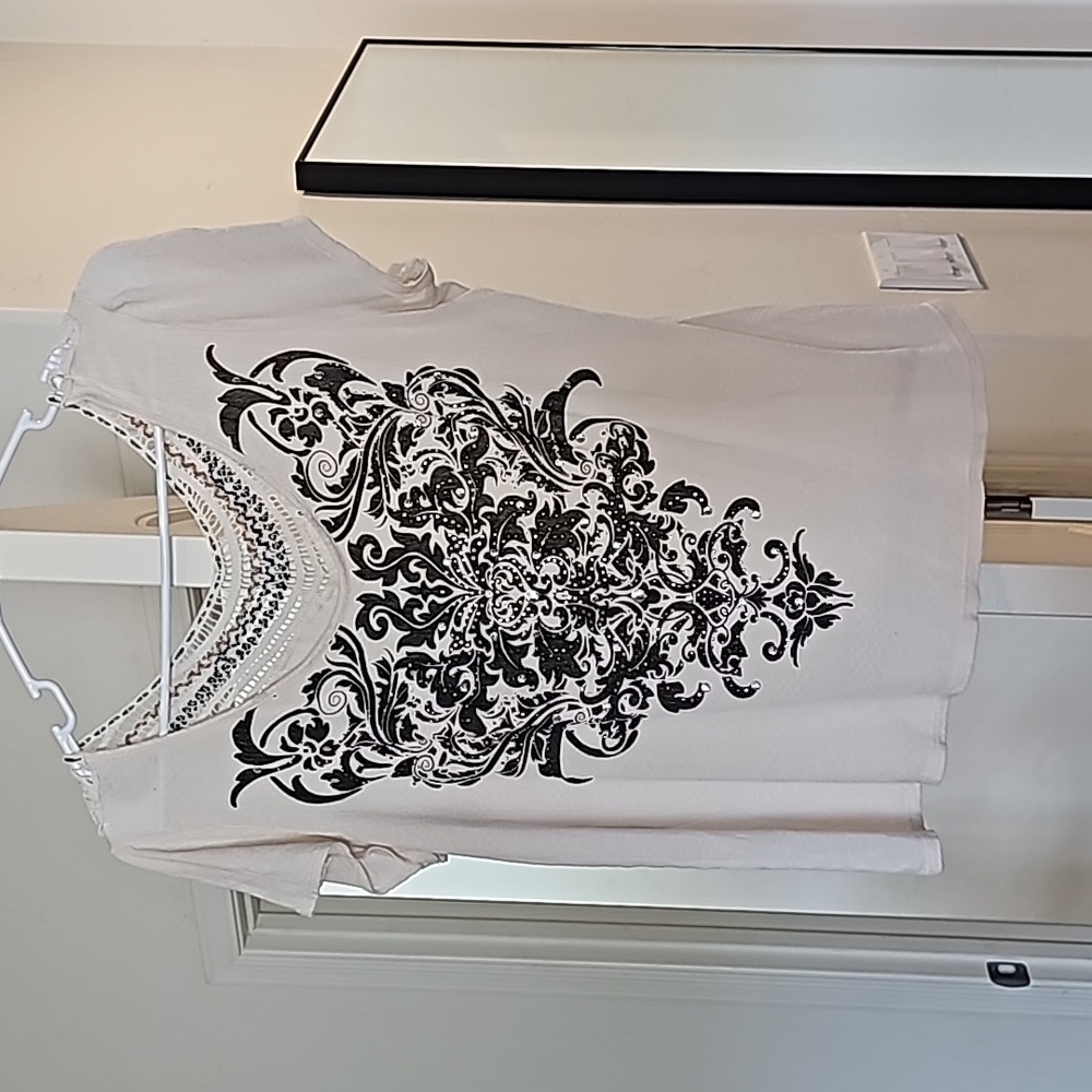 Angels & Diamonds from Buckle mixed media top